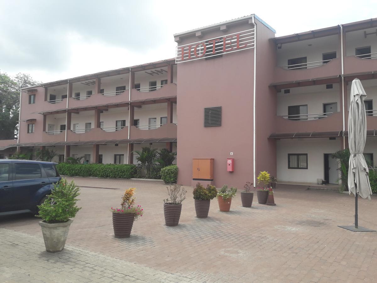 Hotel Moatize Exterior photo